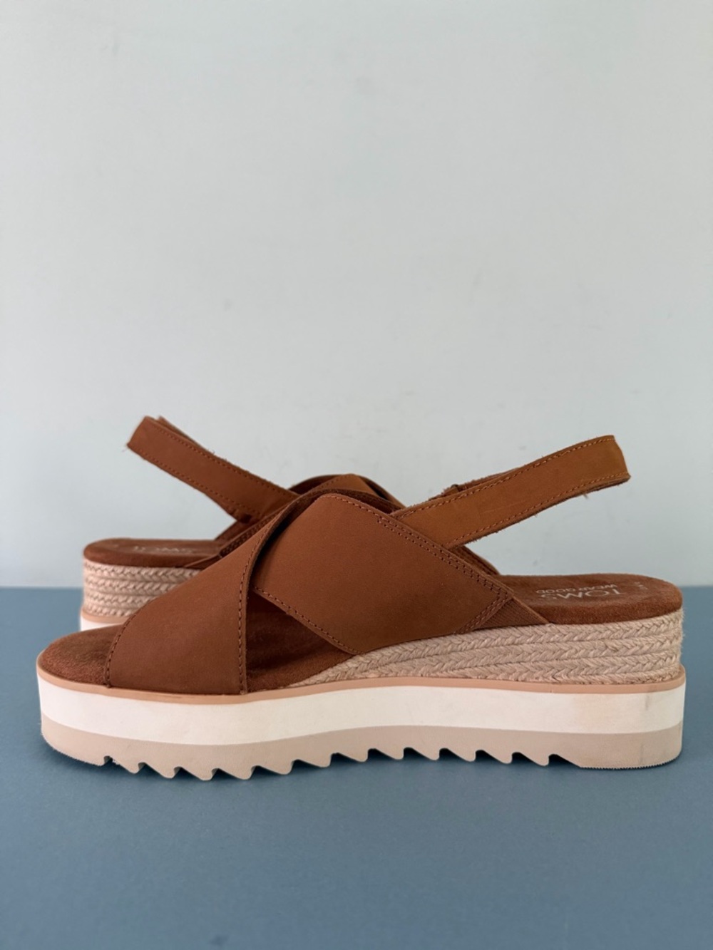TOMS Diana Crisscross Brown Sugar Leather Jute Wrapped Platform Wedge Sandals - Picture 5 of 10